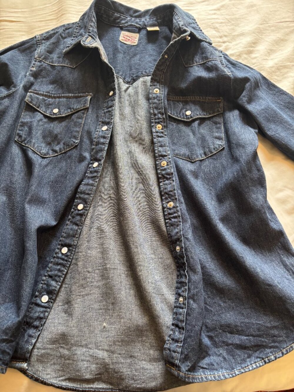 Levi’s Dark Indigo Denim Western Shirt with Pearl Snaps - Like New - Size M